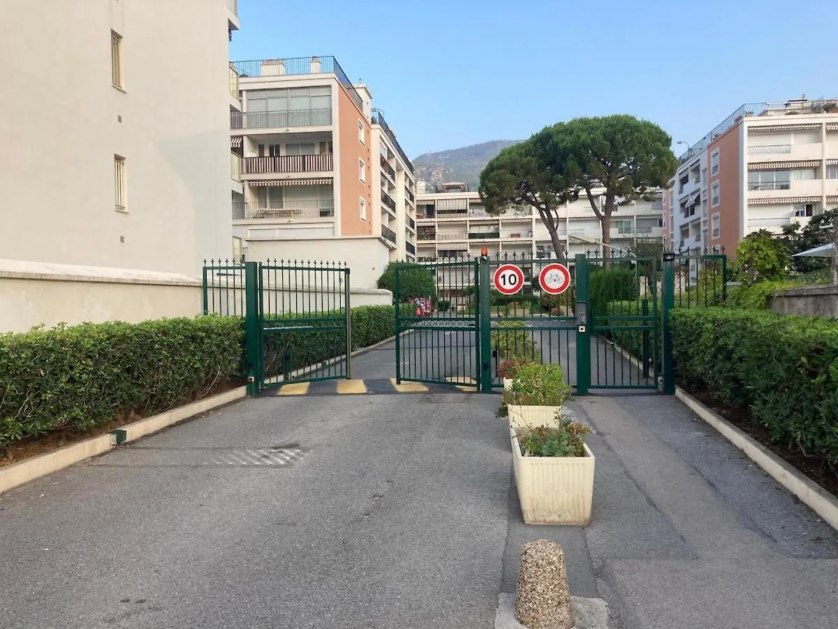La Mer, Acces Direct Et Calme Roquebrune-Cap-Martin 0*,  France