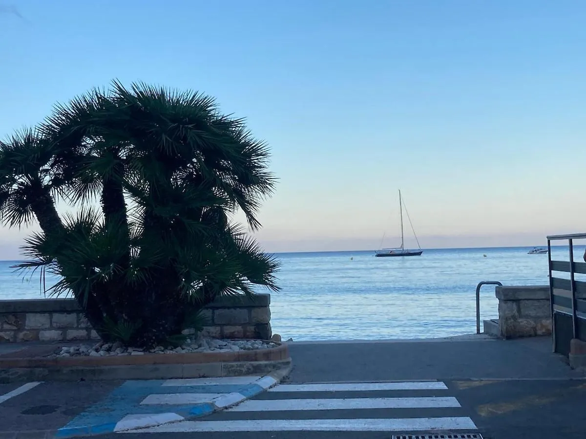 La Mer, Acces Direct Et Calme Roquebrune-Cap-Martin 0*,